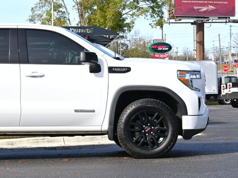 Used 2020 GMC Sierra 1500 Elevation w/ Elevation Value Package image 6