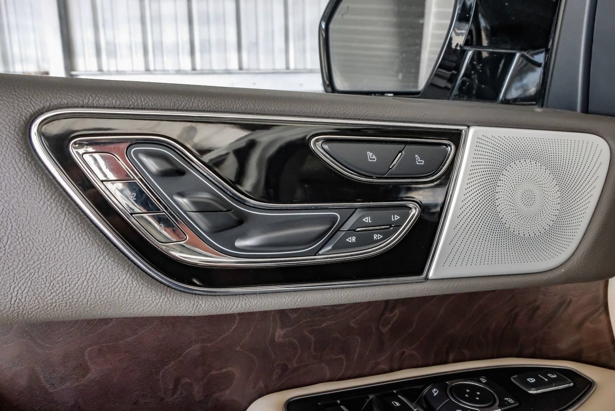 Used 2023 Lincoln Navigator L Reserve AWD/4WD image 44