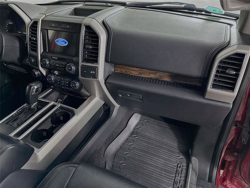 Used 2019 Ford F150 Lariat image 27