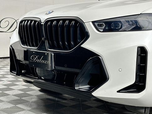 Used 2024 BMW X6 xDrive40i w/ Premium Package image 33