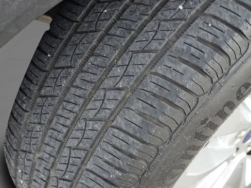 Used 2020 Ford Escape SE image 31