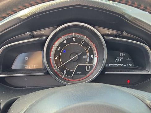 Used 2016 MAZDA MAZDA3 s Grand Touring FWD image 9