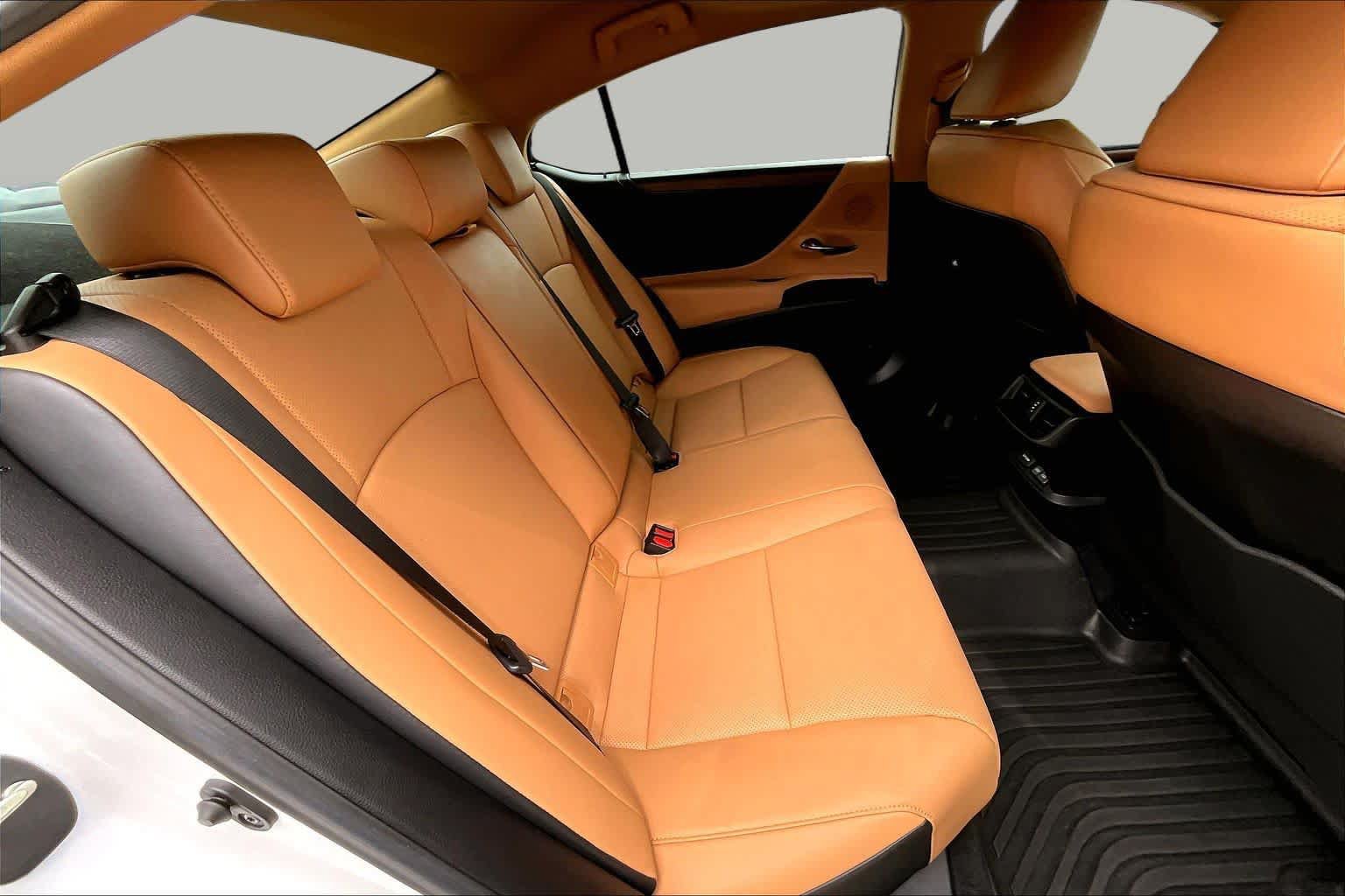 Used 2025 Lexus ES 350 w/ Premium Package FWD image 20