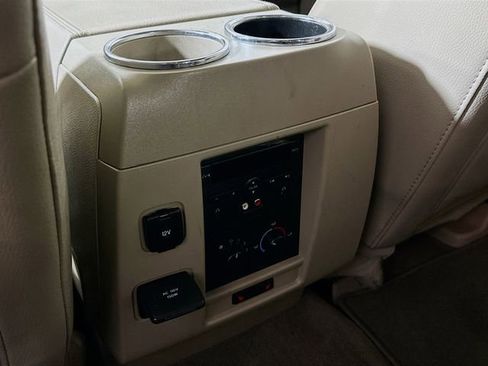 Used 2013 Ford Expedition EL Limited image 27