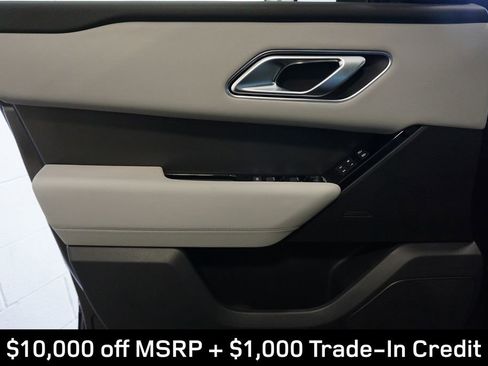 New 2025 Land Rover Range Rover Velar Dynamic SE image 17