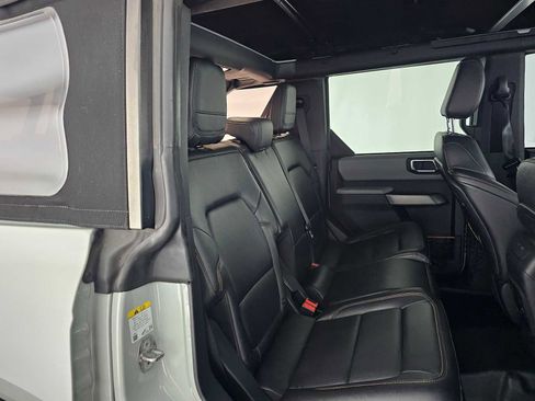 Used 2021 Ford Bronco Badlands w/ Sasquatch Package image 12