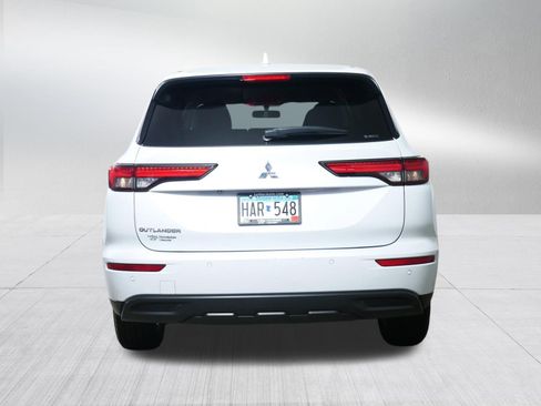 Used 2022 Mitsubishi Outlander ES AWD/4WD image 6