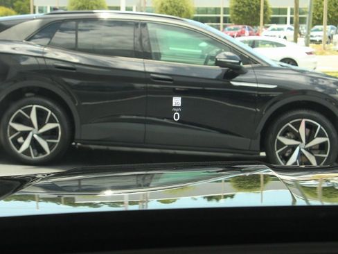 New 2025 Volkswagen Atlas SEL image 4