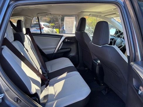 Used 2018 Toyota RAV4 LE Plus image 14