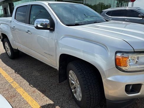 Used 2016 GMC Canyon SLT w/ Driver Alert Package AWD/4WD image 3