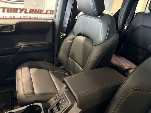 New 2025 Ford Bronco Badlands image 31