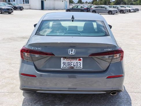 Certified 2025 Honda Civic Sport image 5