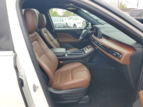 Used 2024 Lincoln Aviator Reserve w/ Equipment Group 201A AWD/4WD image 9