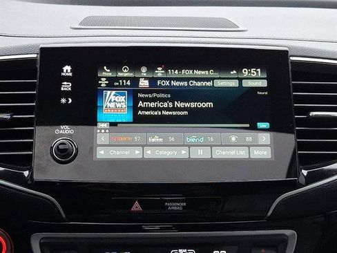 Used 2020 Honda Pilot Touring image 19