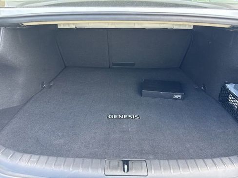 Used 2023 Genesis G70 2.0T image 28