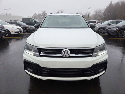 Used 2020 Volkswagen Tiguan SEL image 2