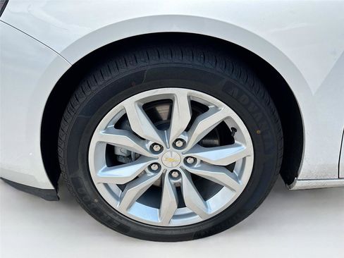 Used 2017 Chevrolet Impala LT w/ Leather Package image 31