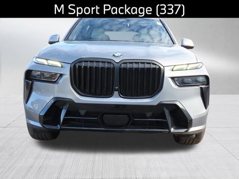 Certified 2023 BMW X7 xDrive40i w/ Executive Package image 3