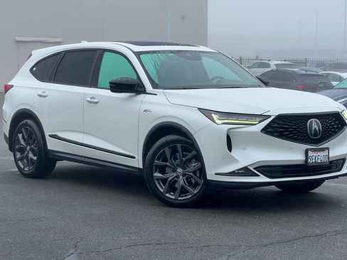 Used 2023 Acura MDX A-Spec image 2