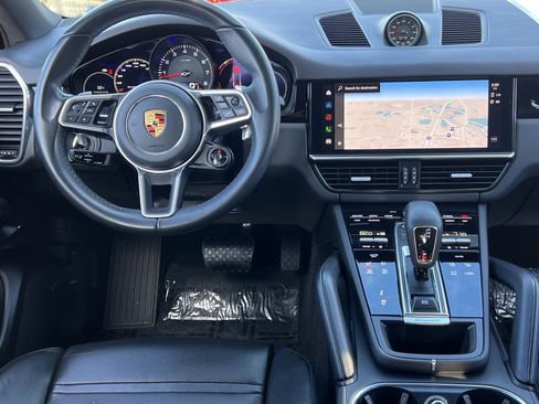 Certified 2023 Porsche Cayenne Coupe image 14