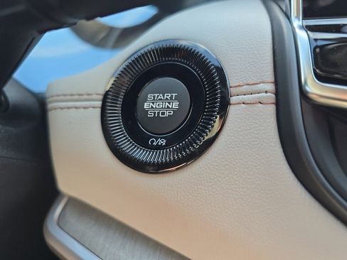 New 2026 Jeep Compass Limited image 16