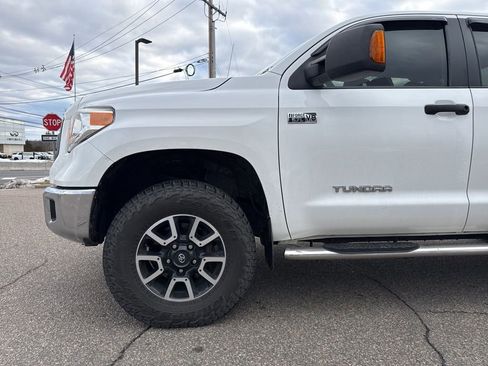 Used 2015 Toyota Tundra SR5 w/ SR5 Upgrade Package image 8