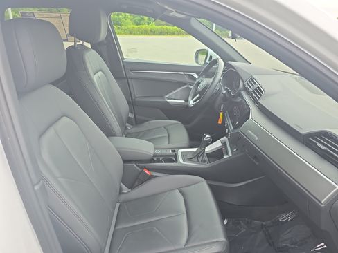 Used 2025 Audi Q3 2.0T Premium AWD/4WD image 10