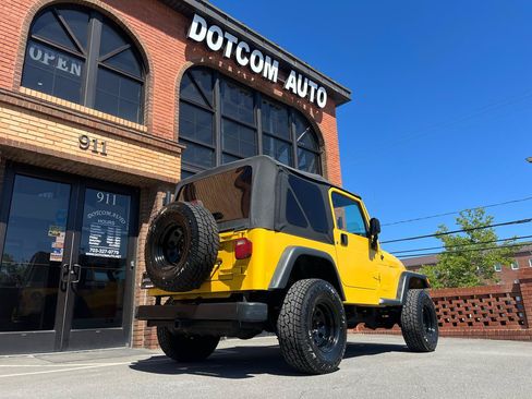 Used 2003 Jeep Wrangler X AWD/4WD image 12