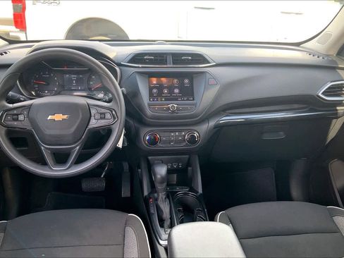 Used 2022 Chevrolet TrailBlazer LS image 15