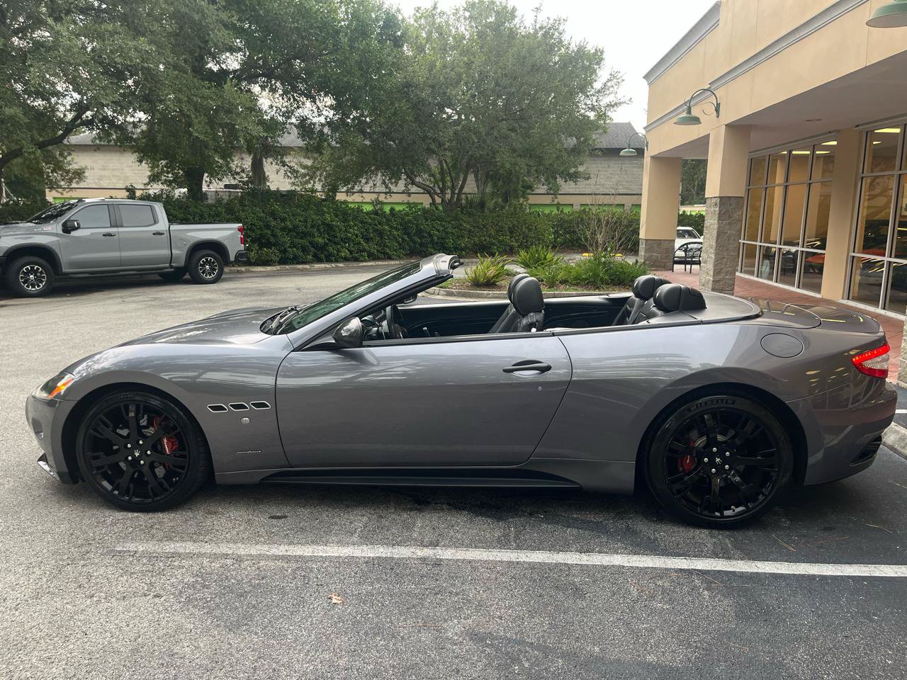 Used 2012 Maserati GranTurismo Sport RWD image 10