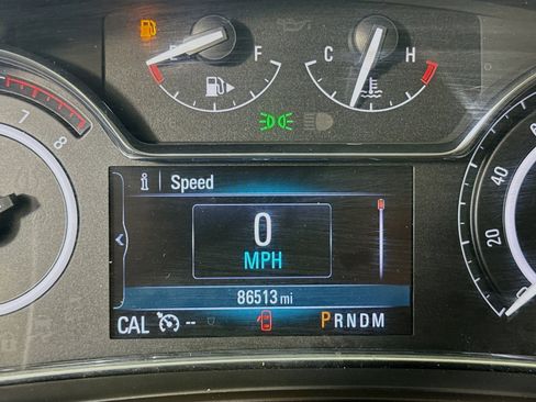 Used 2017 Buick Regal Sport Touring image 16