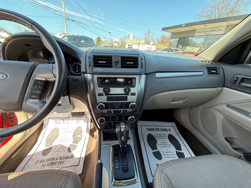 Used 2012 Ford Fusion SEL image 10