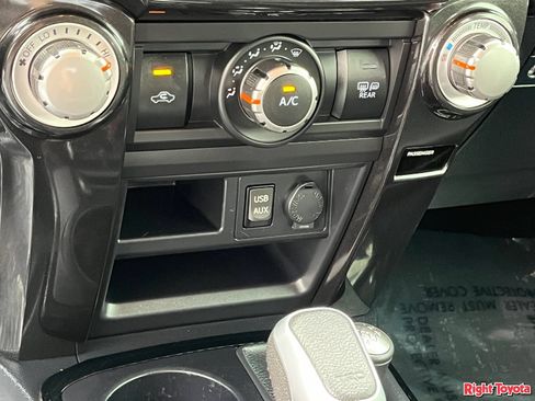 Certified 2019 Toyota 4Runner TRD Off-Road Premium AWD/4WD image 30