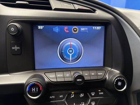 Used 2019 Chevrolet Corvette Stingray Coupe w/ 1LT image 22