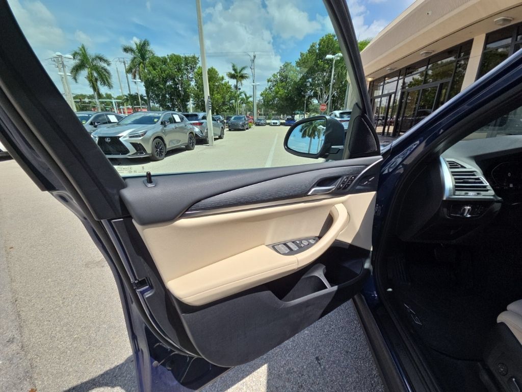 Used 2024 BMW X3 xDrive30i w/ Premium Package AWD/4WD image 15