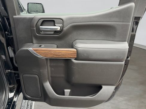 Used 2020 Chevrolet Silverado 1500 High Country w/ Trailer Camera Package image 32