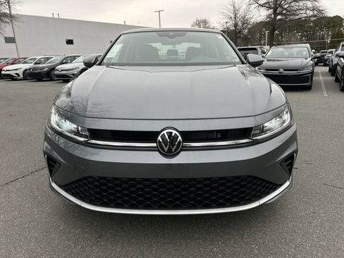 New 2026 Volkswagen Jetta SE image 8