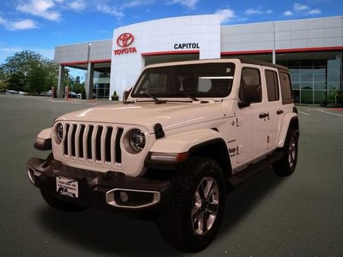 Used 2021 Jeep Wrangler Unlimited Sahara AWD/4WD image 6
