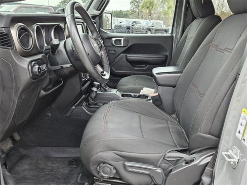 Used 2018 Jeep Wrangler Unlimited Sport S image 10