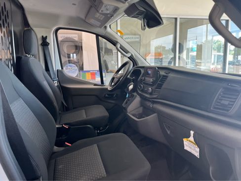 Used 2025 Ford Transit 250 Low Roof w/ Exterior Upgrade Package RWD image 27