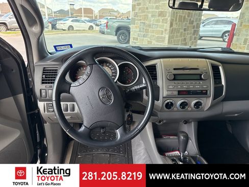 Used 2006 Toyota Tacoma PreRunner image 9