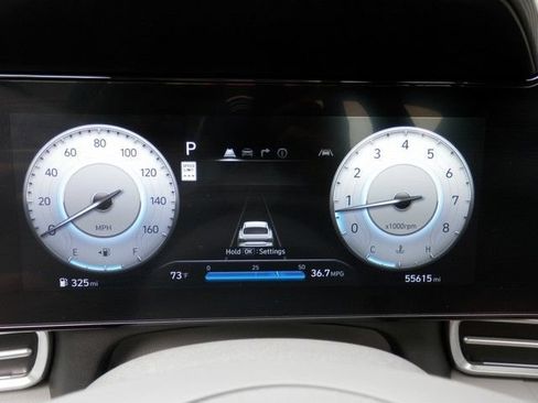 Used 2025 Hyundai Elantra SEL FWD image 22