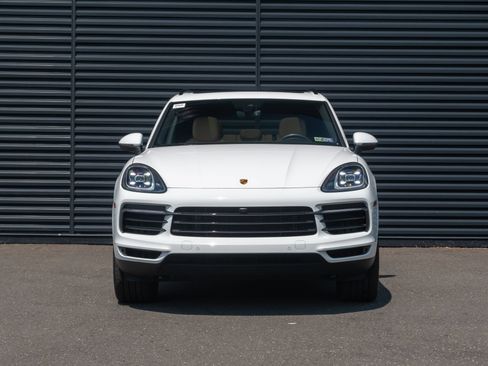 Certified 2023 Porsche Cayenne AWD/4WD image 11
