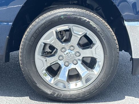 Used 2022 RAM 1500 Big Horn AWD/4WD image 12
