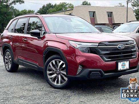 Certified 2025 Subaru Forester Touring w/ Popular Package - Touring AWD/4WD image 2