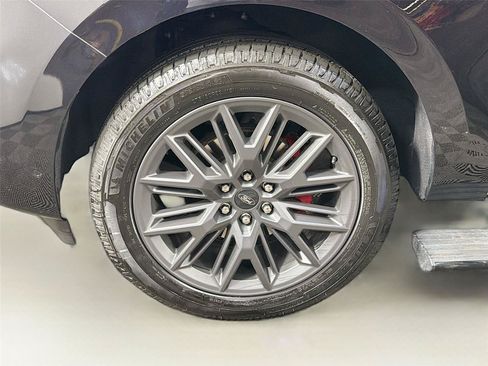 Used 2025 Ford Expedition Max Platinum w/ Stealth Performance Package AWD/4WD image 35