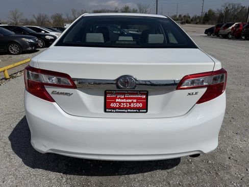 Used 2012 Toyota Camry XLE image 5