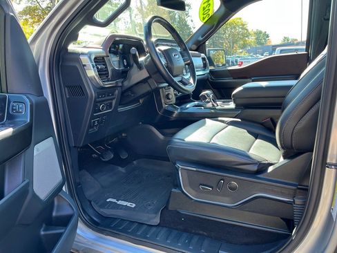 Used 2021 Ford F150 Lariat image 9