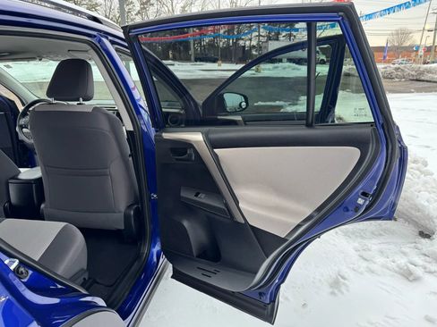Used 2015 Toyota RAV4 LE image 15