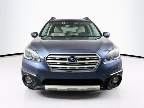 Used 2017 Subaru Outback 2.5i Limited AWD/4WD image 5
